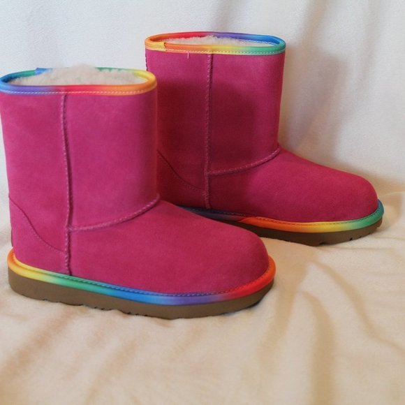 NIB UGG CLASSIC‎ SHORT FUSCHIA PINK SUEDE YOUTH 5 6 WOMEN'S 7 8 BOOTS - Picture 8 of 9
